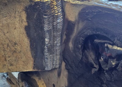 Bulldozer ripper crack repair and reinforcement welding